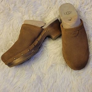 Girls Suede Ugg Clog Size 13